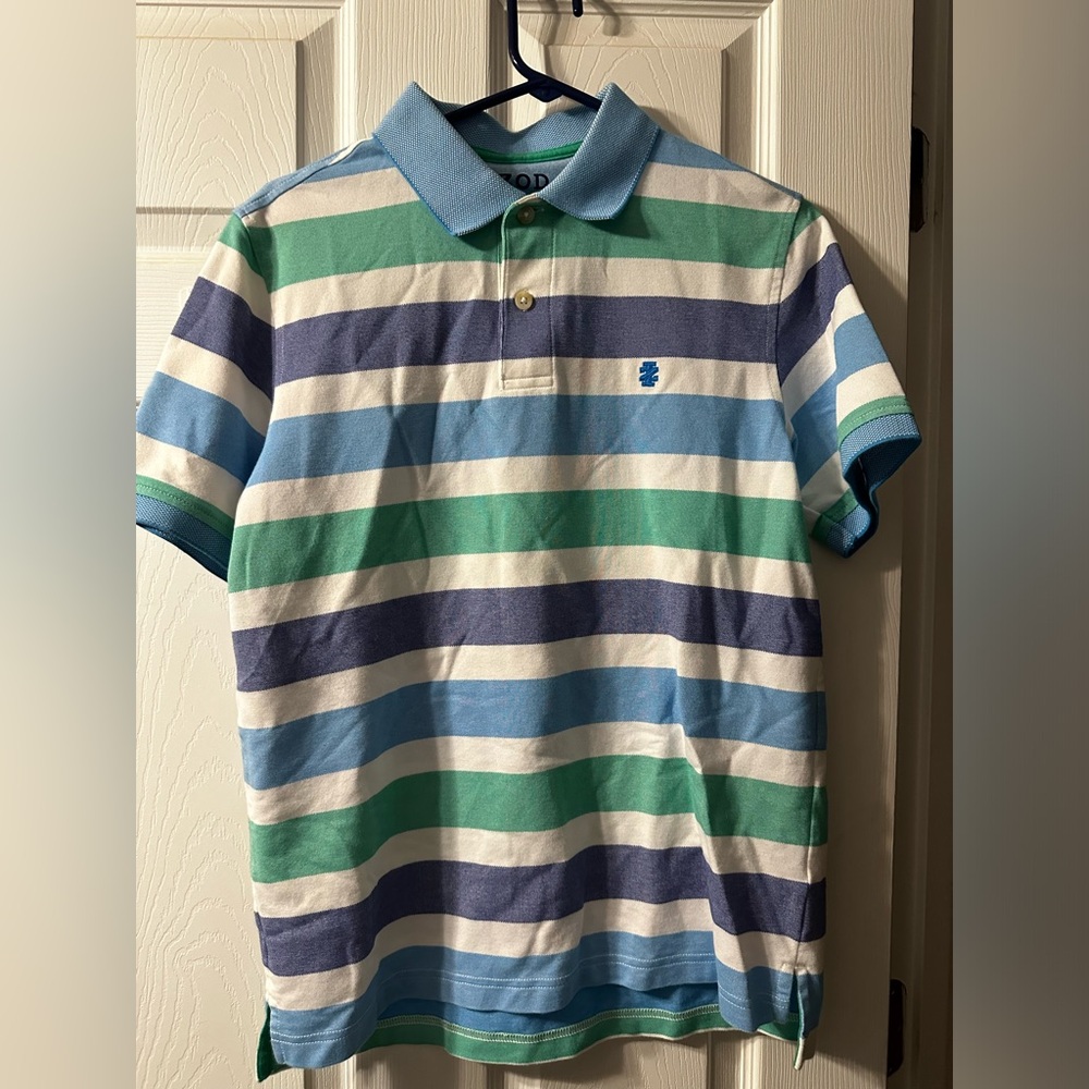Men’s Izod short sleeve collared shirt